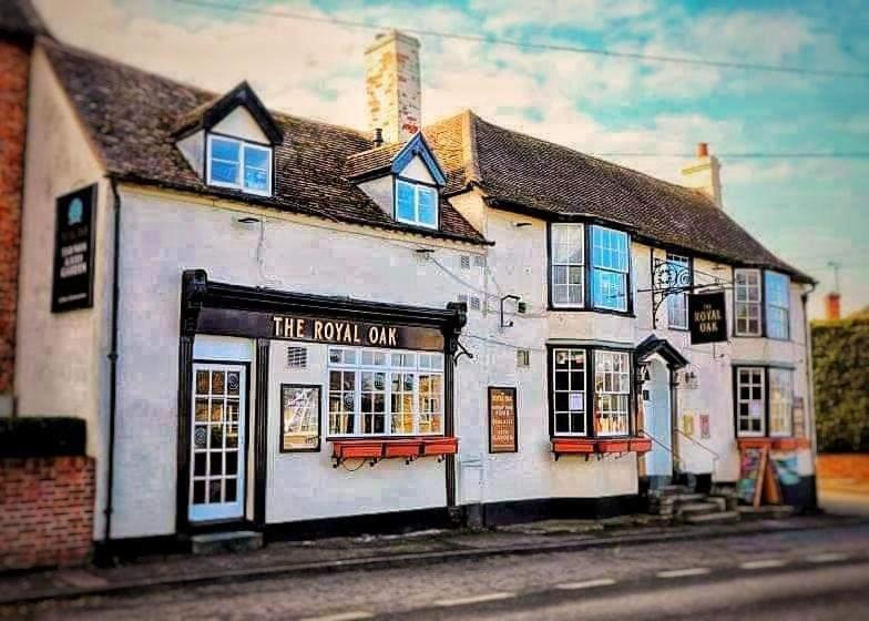 Bredon The Royal Oak酒店 外观 照片